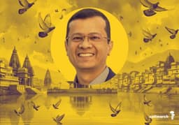 Enhancing Vector Databases with Real-time Stream Processing