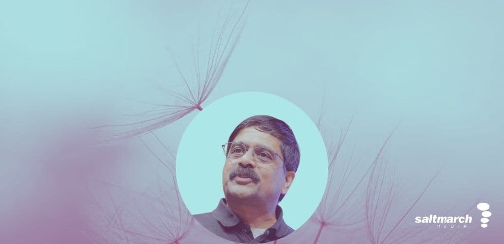 Distributed vs. Universal Data Model: Essentials for Distributed Architectures