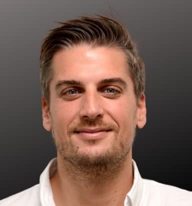 Tamas Piros
